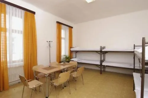Hostel Junior Πράγα Ξενοδοχείο